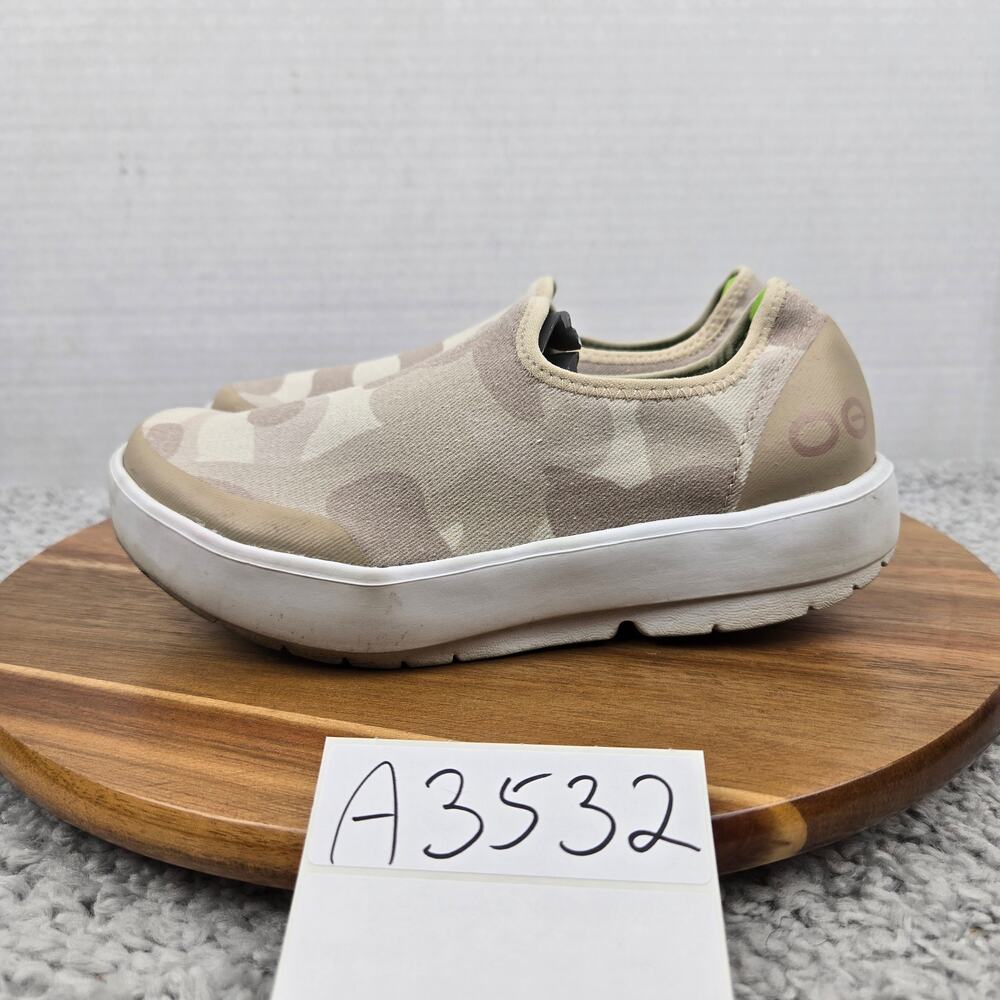 Oofos Womens 6 Oomg eeZee Low White Tan Camo Casual Recovery Daily Slip On Shoe